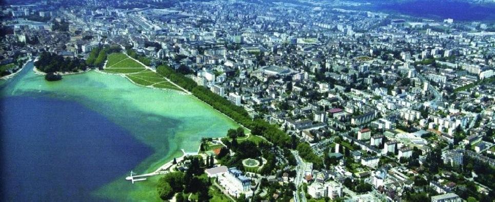 Studio Moderne, Place Parking Prive, Emplacement Ideal A 100 M Du Lac. Annecy Kültér fotó